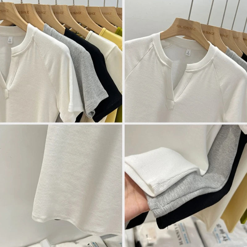 Camiseta de manga corta con cuello en V