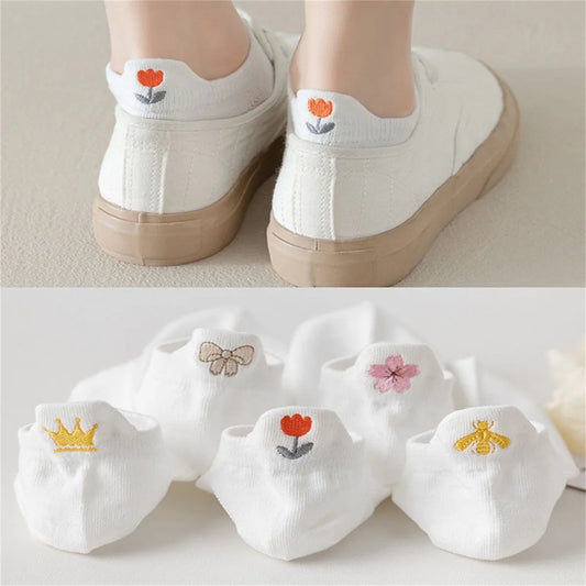 Embroidered Breathable Mesh White Socks