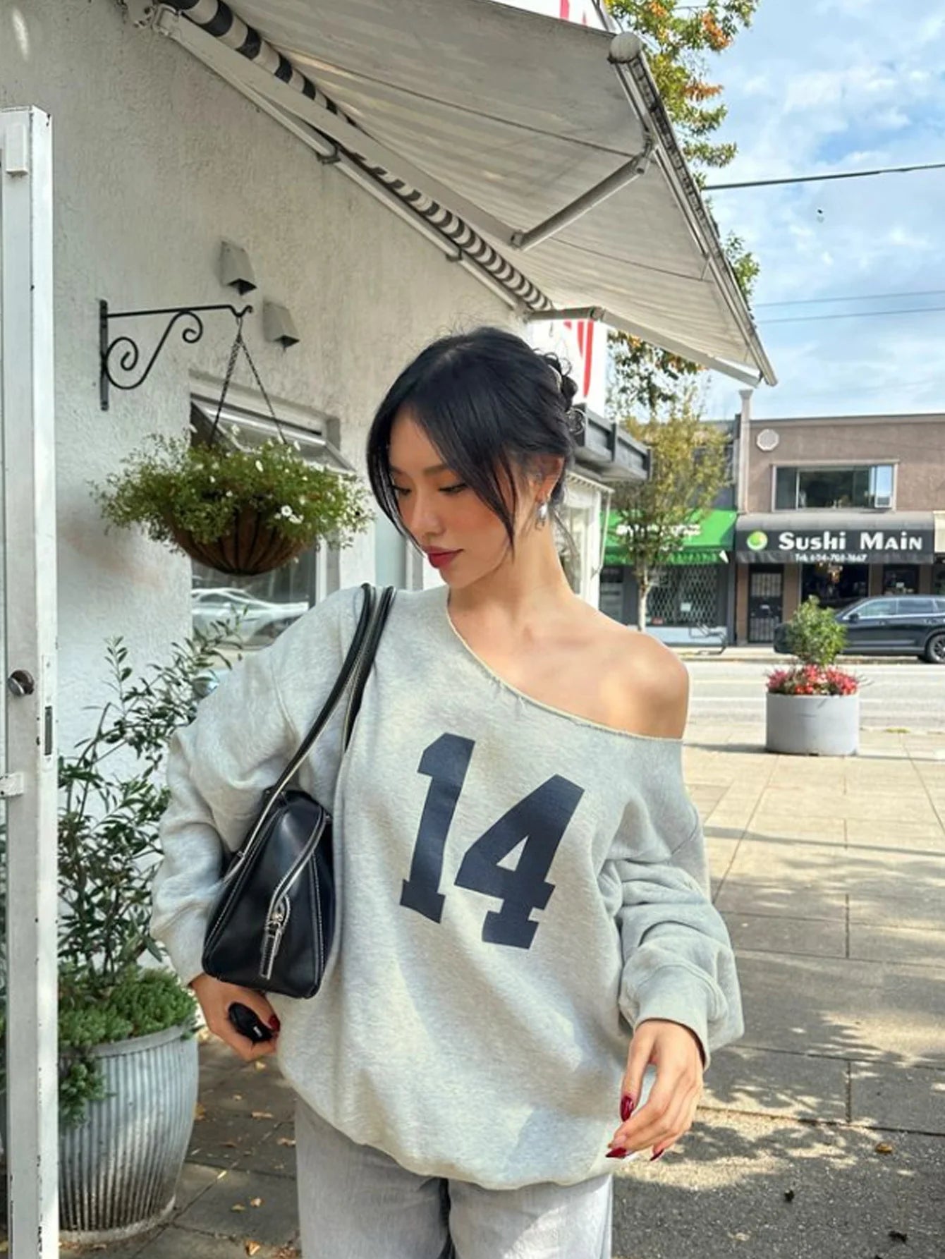 Letter Print Pullover Sweatshirt