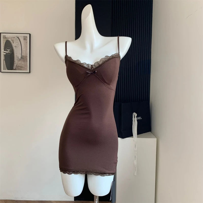 Vestidos sin mangas sexys de encaje para mujer, vestido ajustado coreano de moda, Mini Vestidos con almohadilla para el pecho, ropa de club