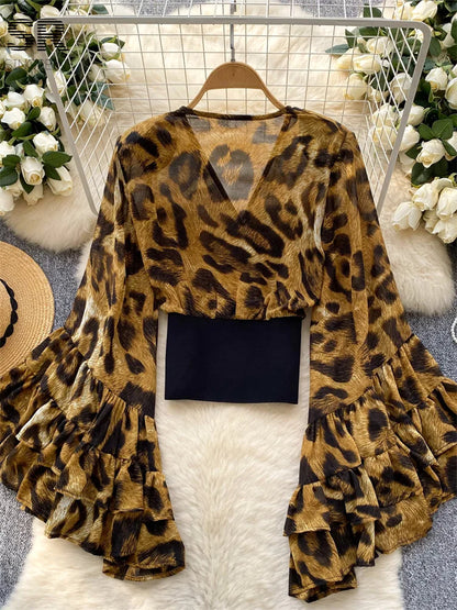 SINGREINY Blusa de lujo con estampado de verano para mujer, manga acampanada, cuello en V, blusas elegantes, ropa de calle, moda para mujer, tops versátiles de vacaciones con estilo Ins