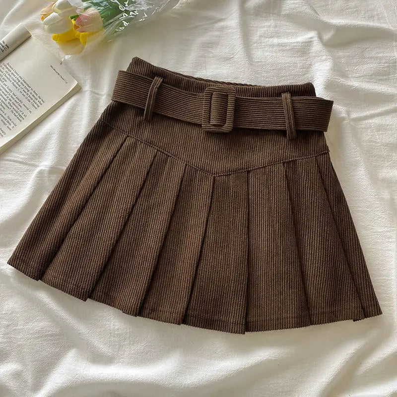 Falda plisada de pana