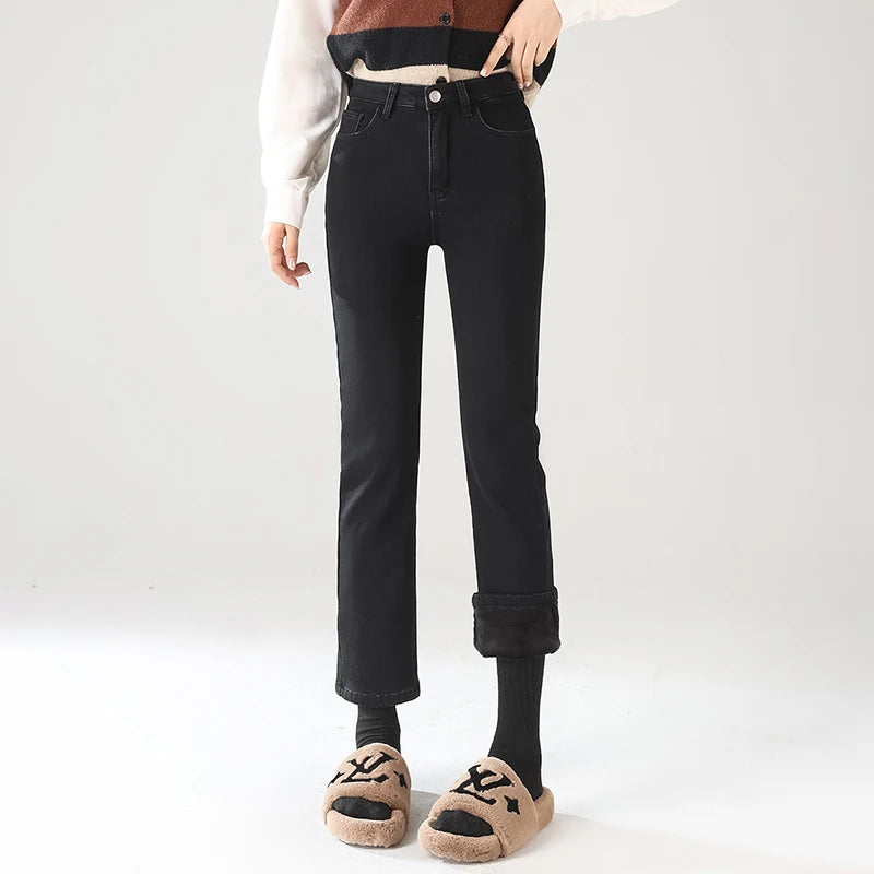Pantalones vaqueros cálidos de invierno para mujer, gruesos, suaves, cómodos, elásticos, de mezclilla, moda coreana, rectos, de terciopelo, ropa de abrigo femenina