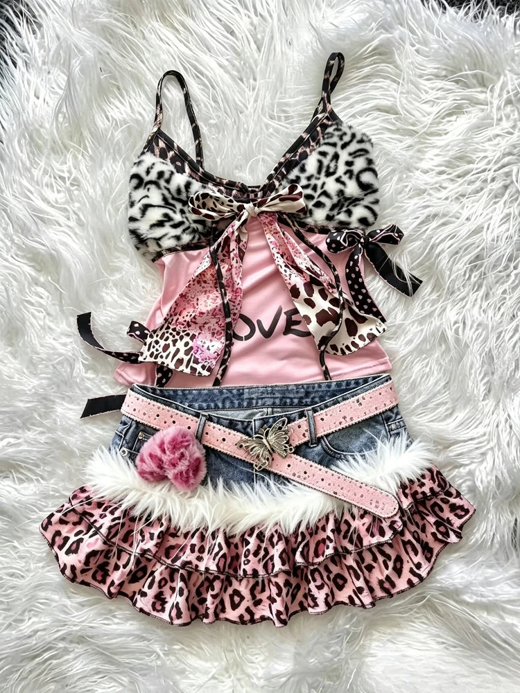 Conjunto de camisola sin mangas y minifalda elegante con estampado de leopardo