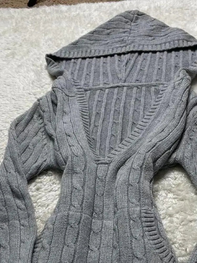 V-neck Hooded Pullover
