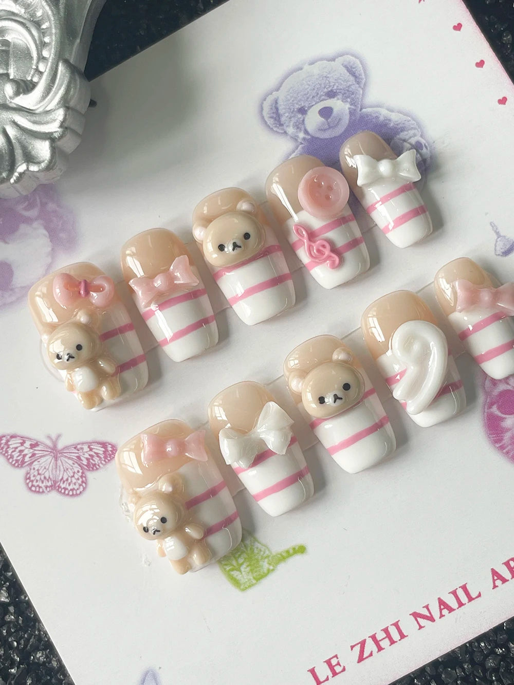 Uñas Postizas Kawaii con Diseño 3D de Oso Cuadradas Cortas