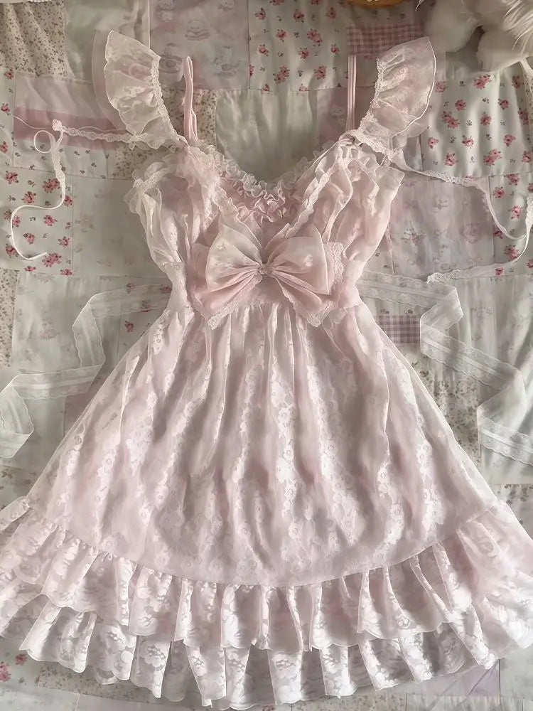 Conjunto de dos piezas de blusa de encaje y vestido lencero con lazo