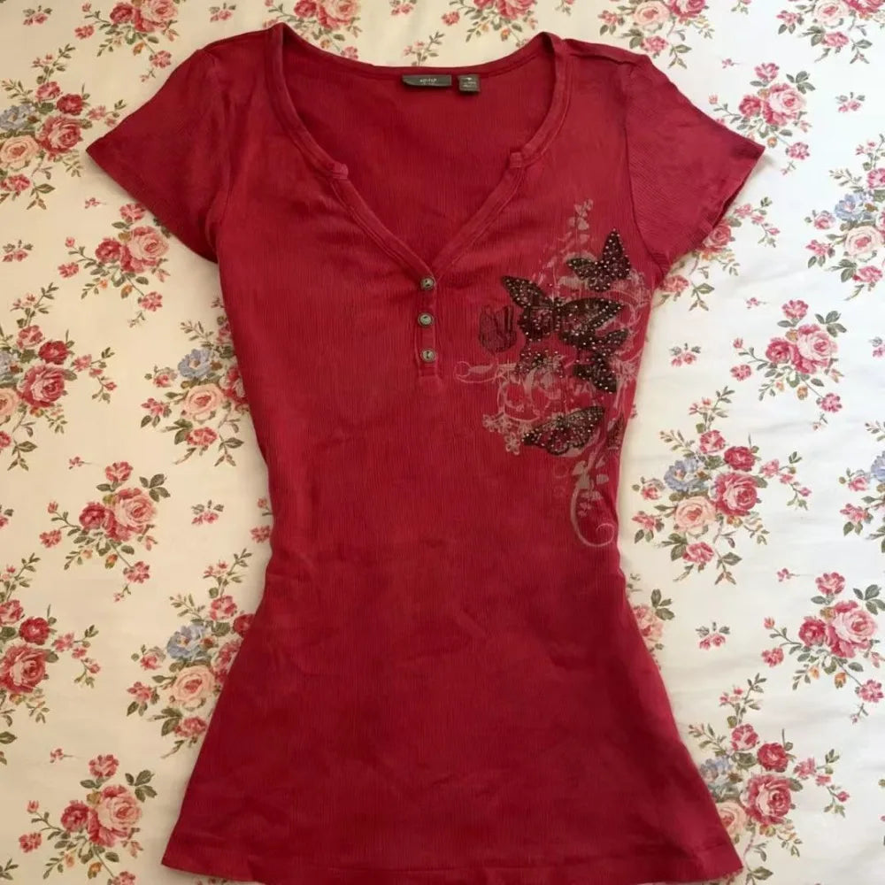 Camiseta estampada de mariposas