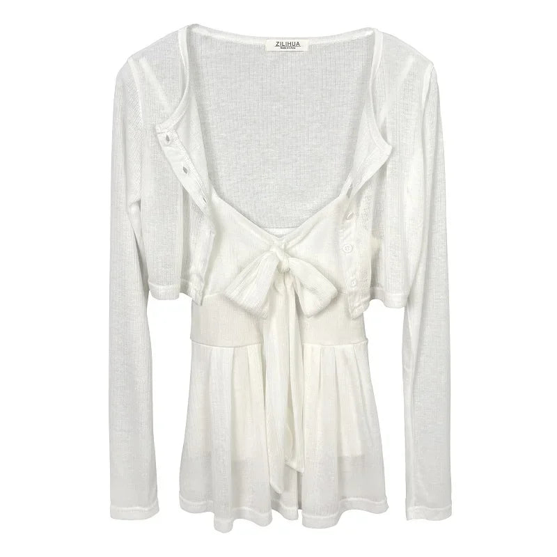 Conjunto de top de tirantes con lazo y cárdigan corto liso elegante