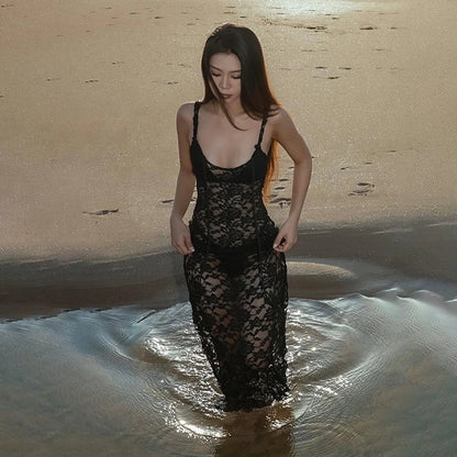 Sleeveless Lace Maxi Dress