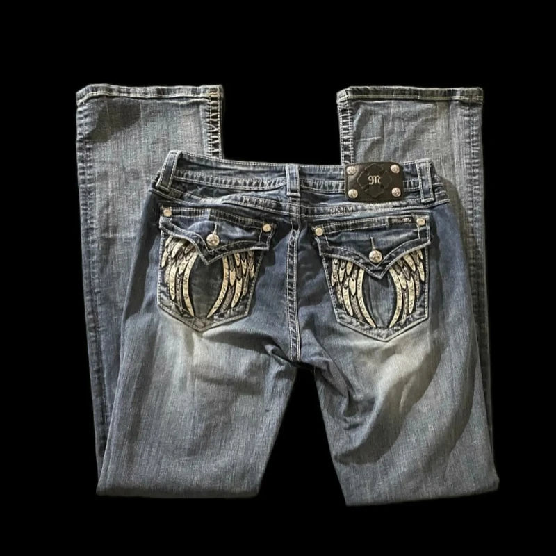 Distressed Washed Pocket Embroidery Jeans