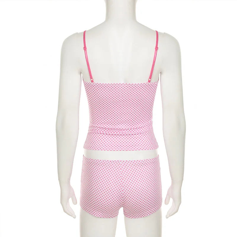 Conjunto de top lencero con ribete de encaje y micro shorts