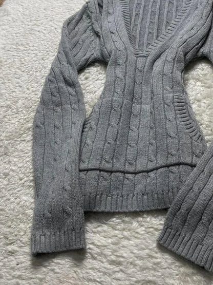 V-neck Hooded Pullover