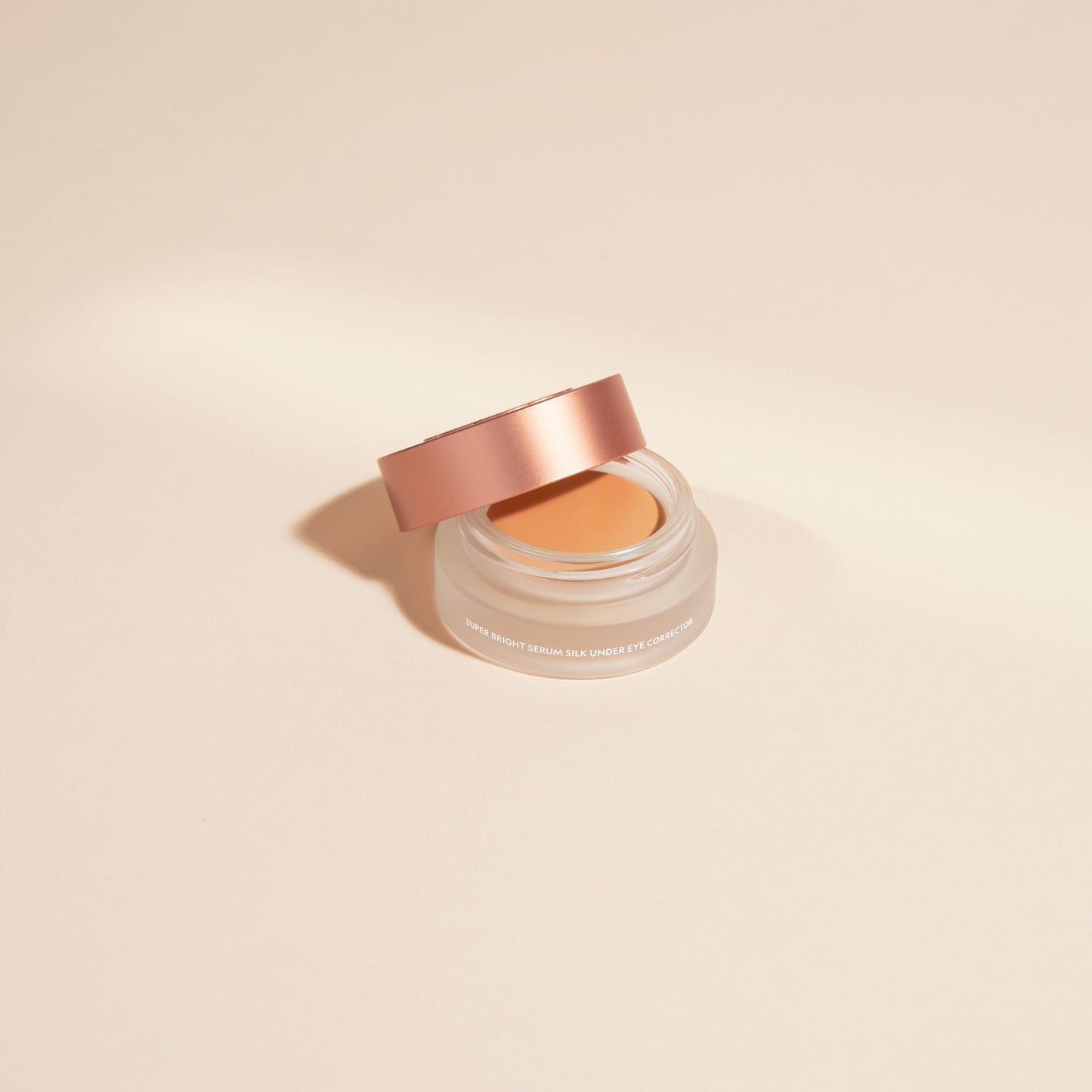 Corrector de ojeras Super Bright con péptidos