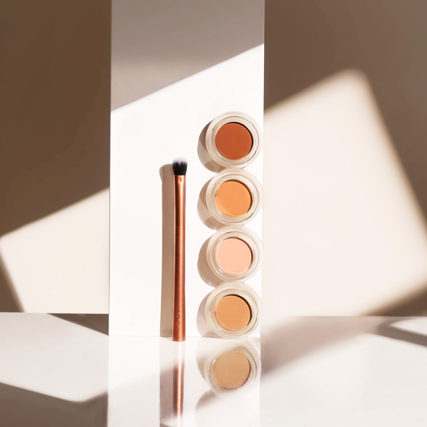 Corrector de ojeras Super Bright con péptidos