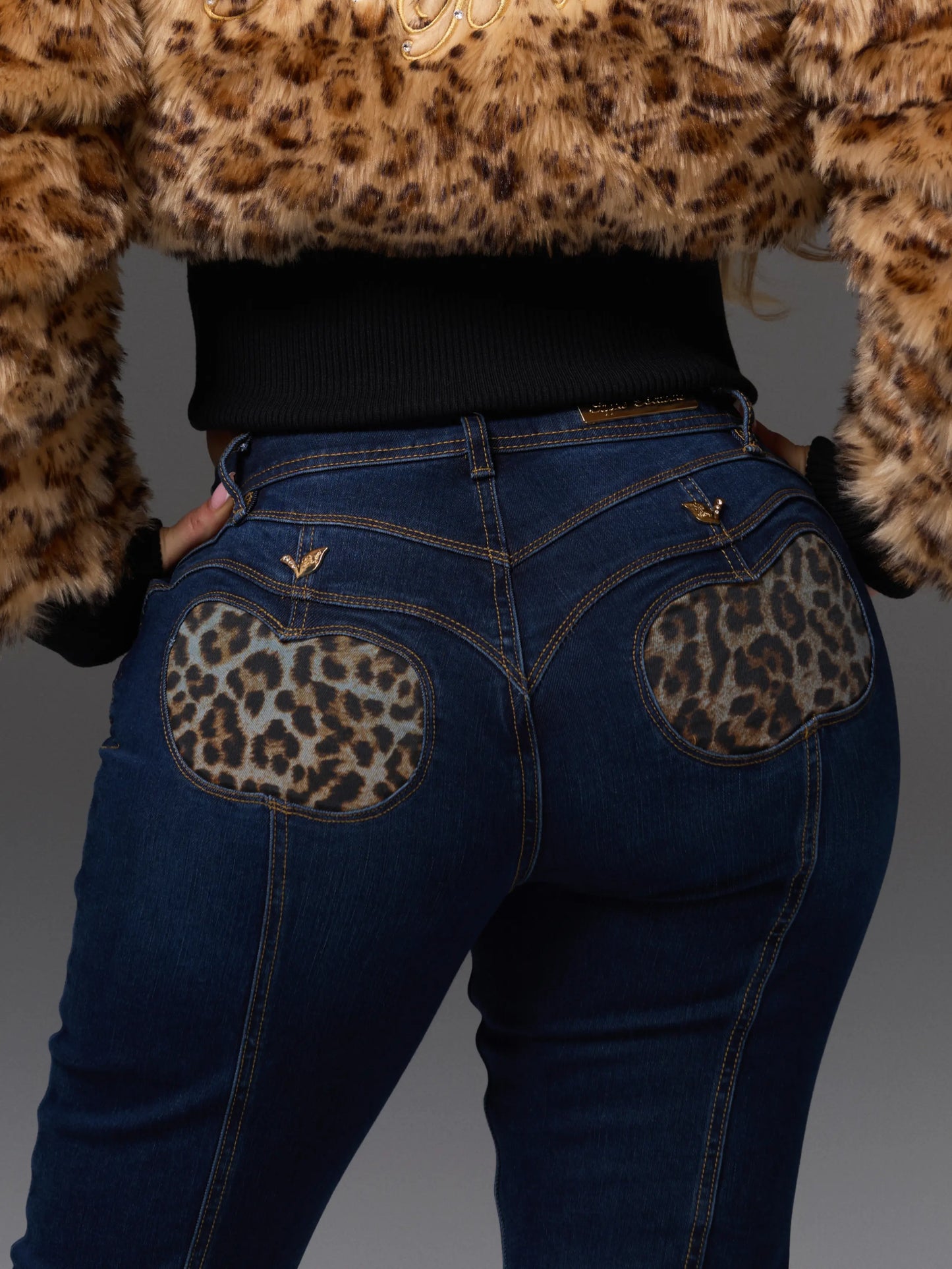 Pantalones vaqueros de tiro bajo Cheetah Apple Pocket